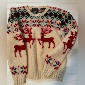 Vintage D. Byford Ltd. 100% wool hand knit Apres Ski sweater.Fits like a medium